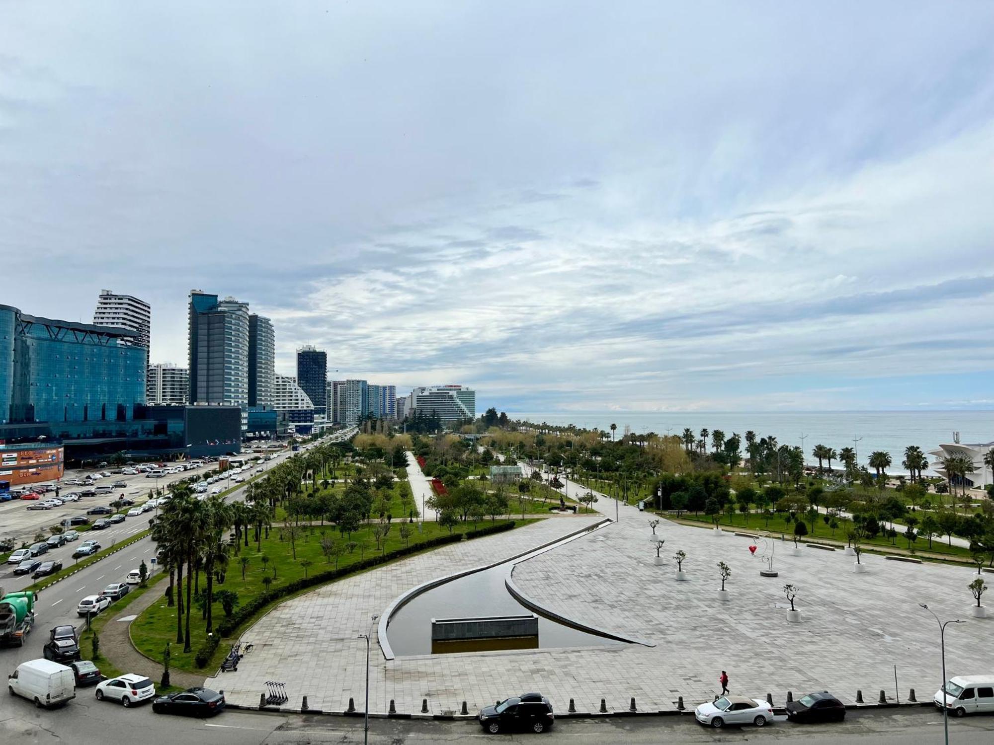 Orbi Beach Tower Batumi Luaran gambar