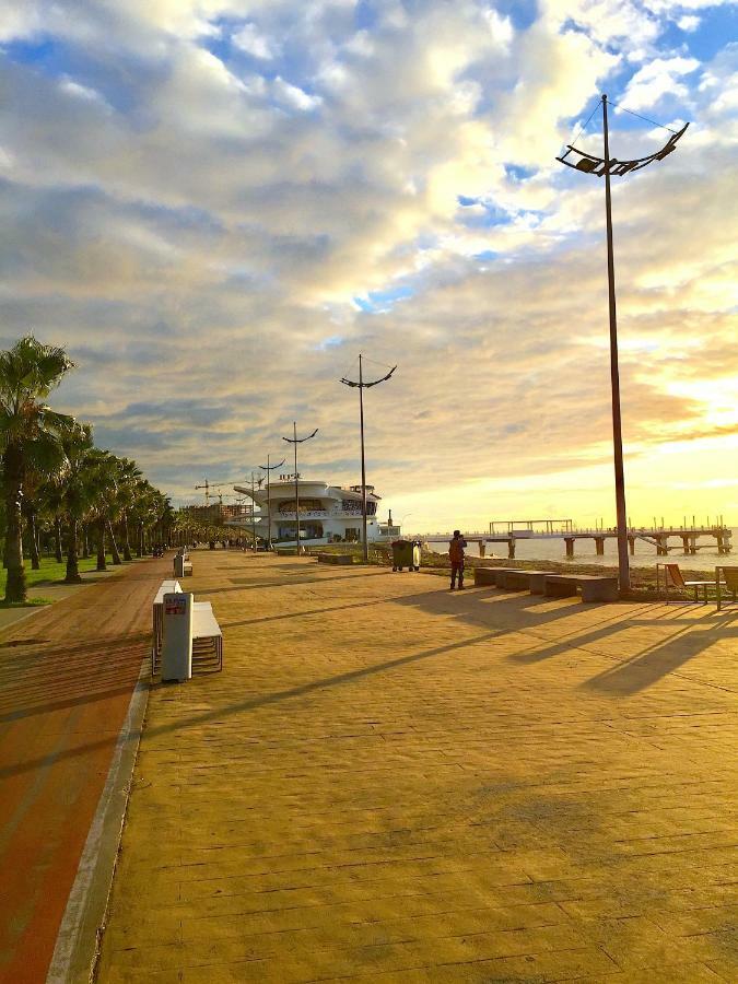 Orbi Beach Tower Batumi Luaran gambar